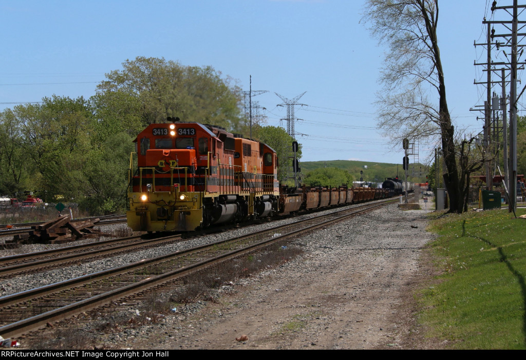 With traffic out of the way, FWCH makes its way west to Blue Island Yard